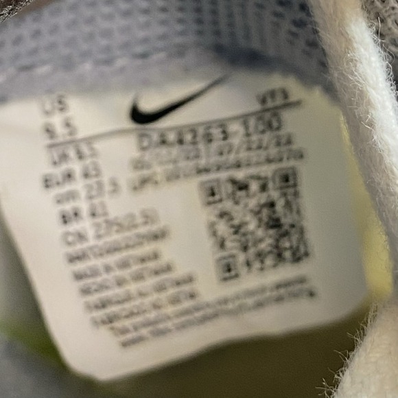 Nike Sneakers Mens 9.5 Air Max Pre-Day DA4263-100 Summit White Athletic Shoes main image 6